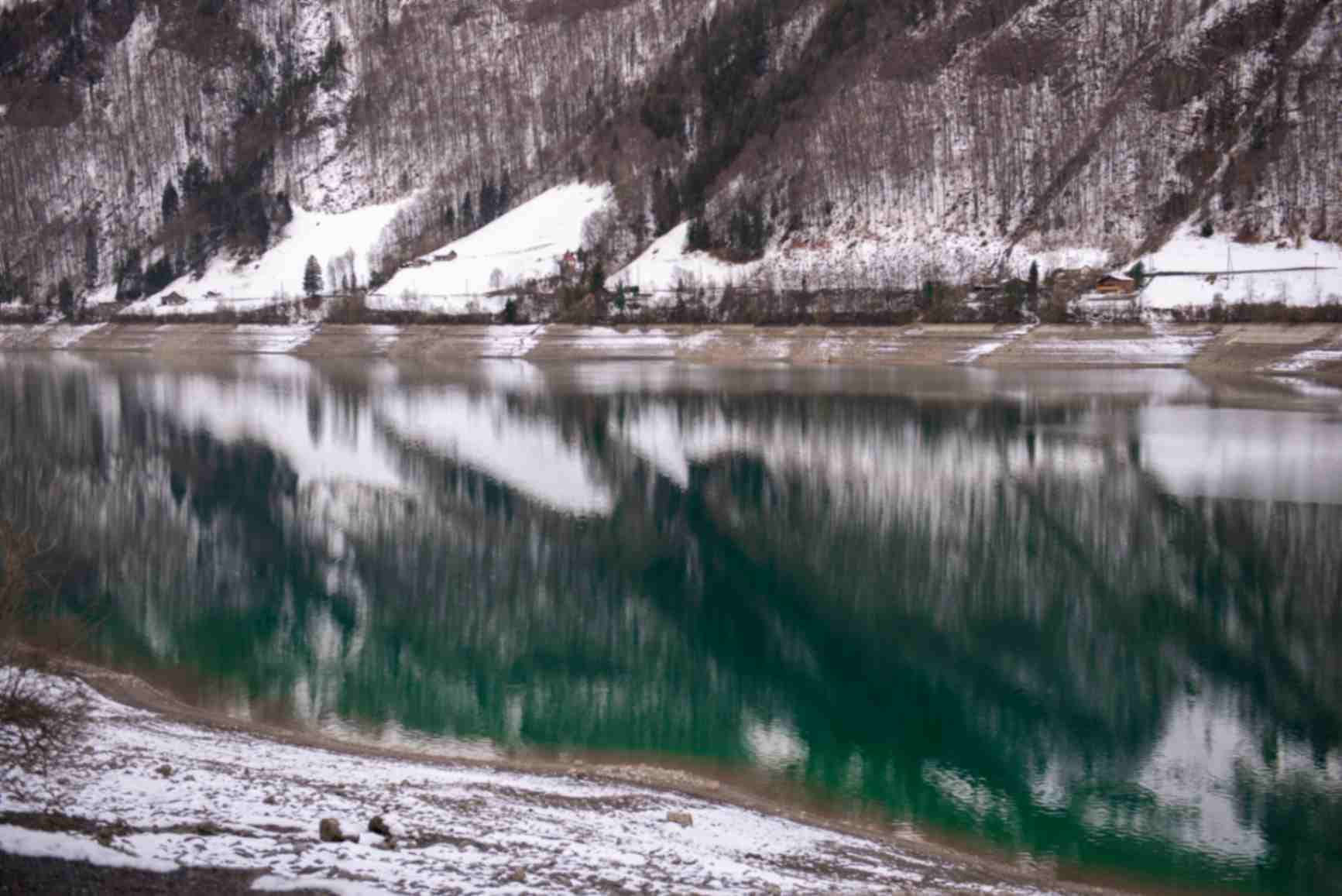 Brienzersee Winter Reflections