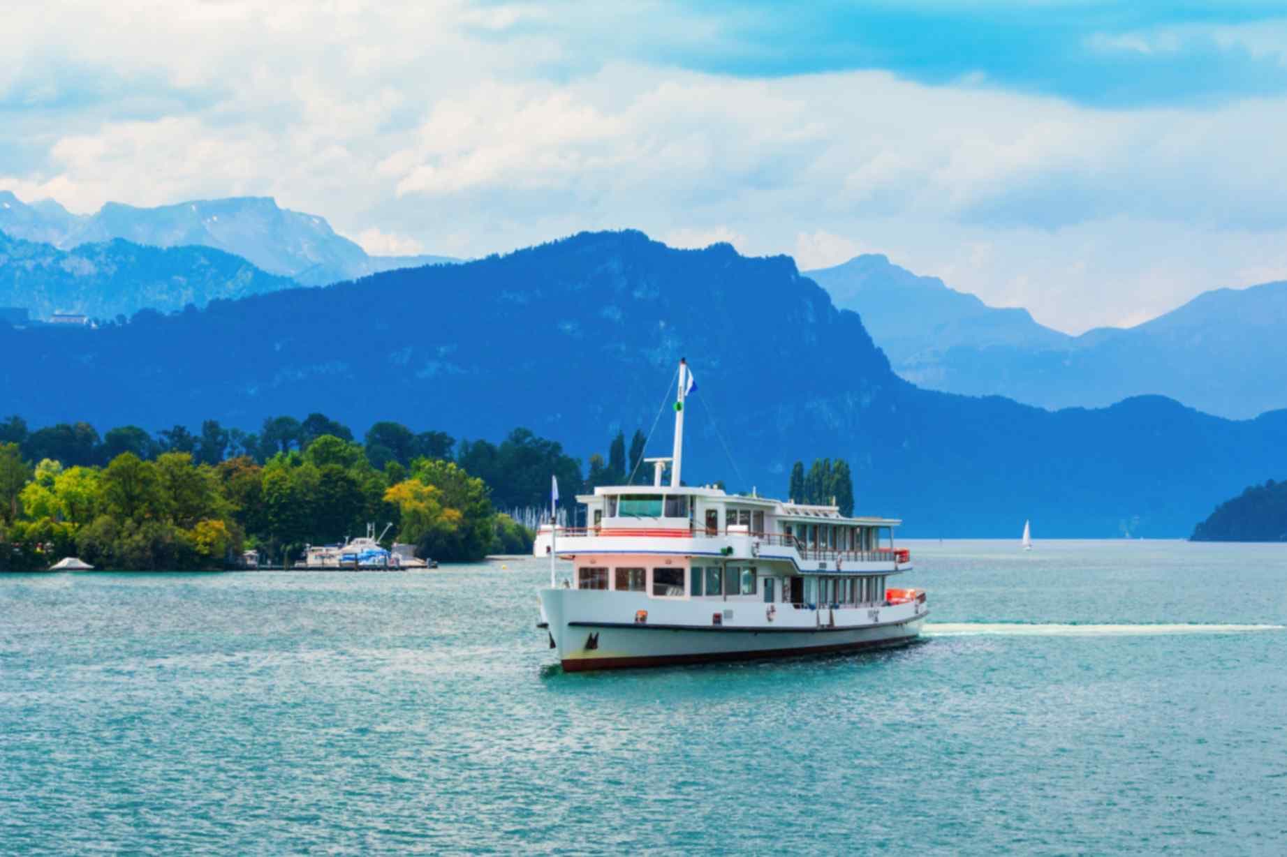 Lake Lucerne Scenic Cruise