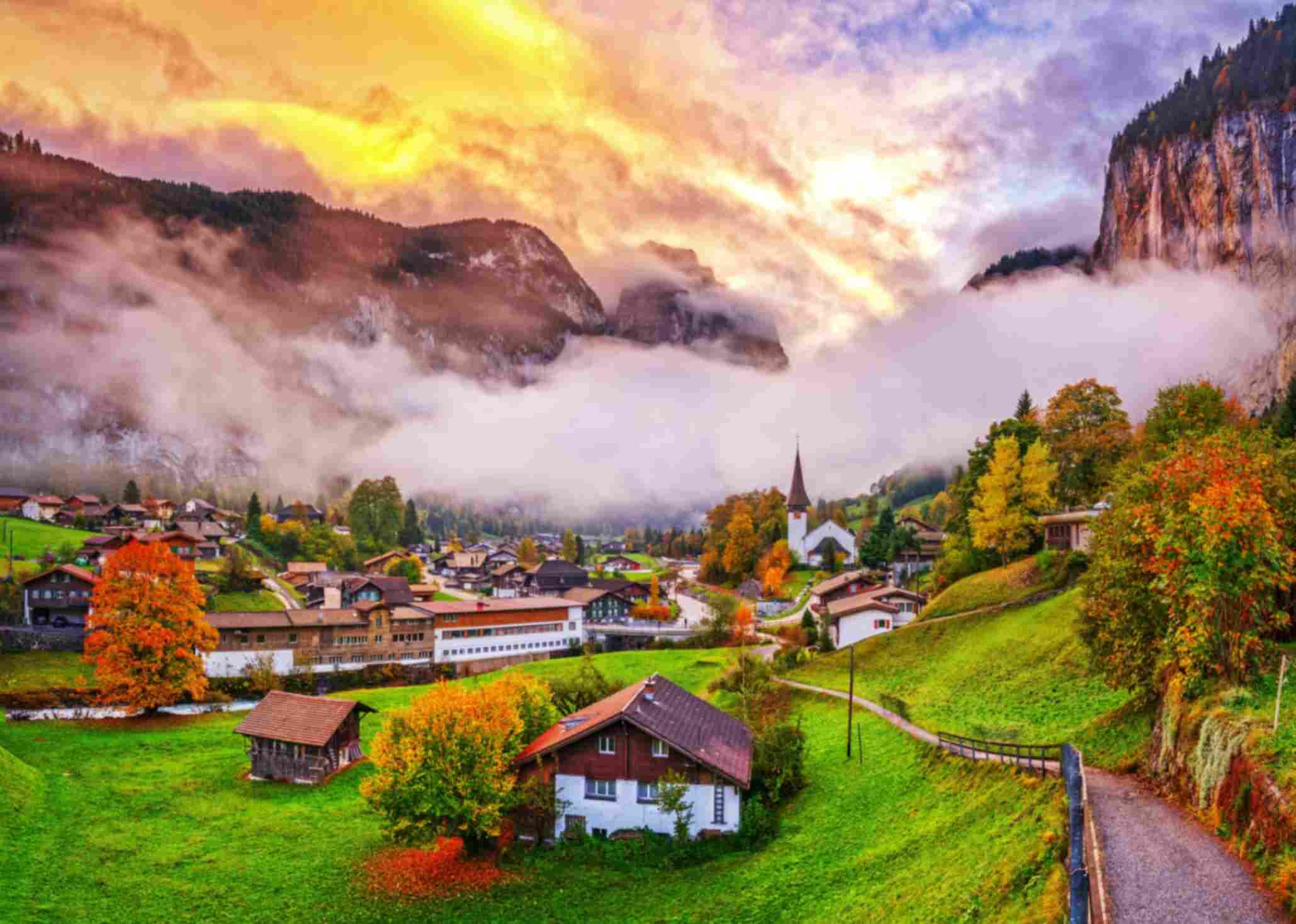 Lauterbrunnental bei Sonnenuntergang