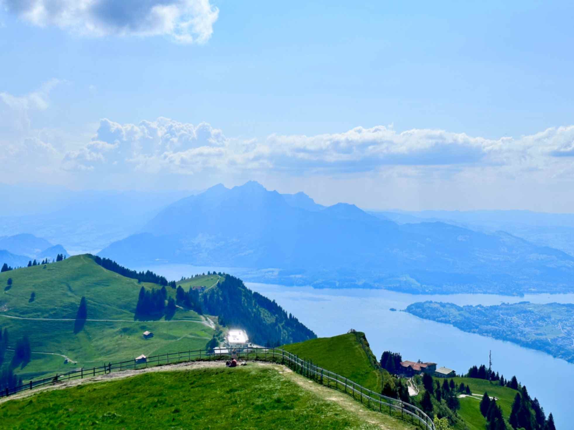 Vista desde la cima del monte Rigi sobre el lago de Lucerna