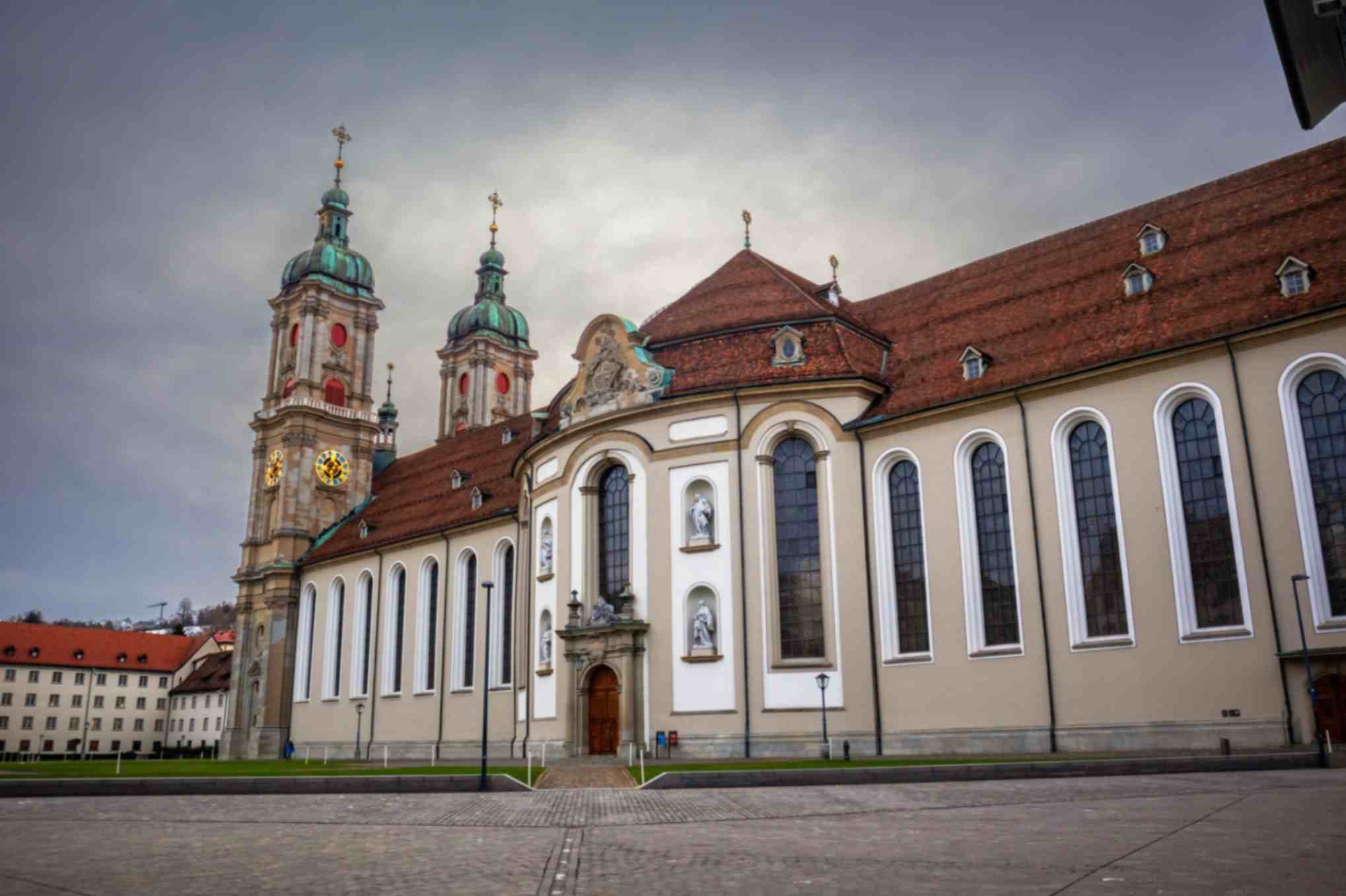 Private St. Gallen UNESCO Library & Neuschwanstein Castle Experience